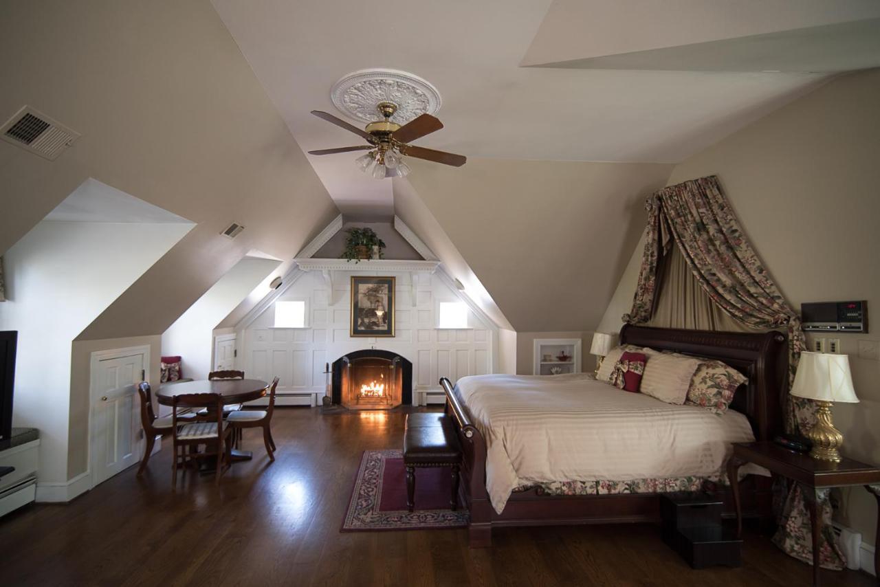 Stafford House Bed & Breakfast Фэрфакс Экстерьер фото